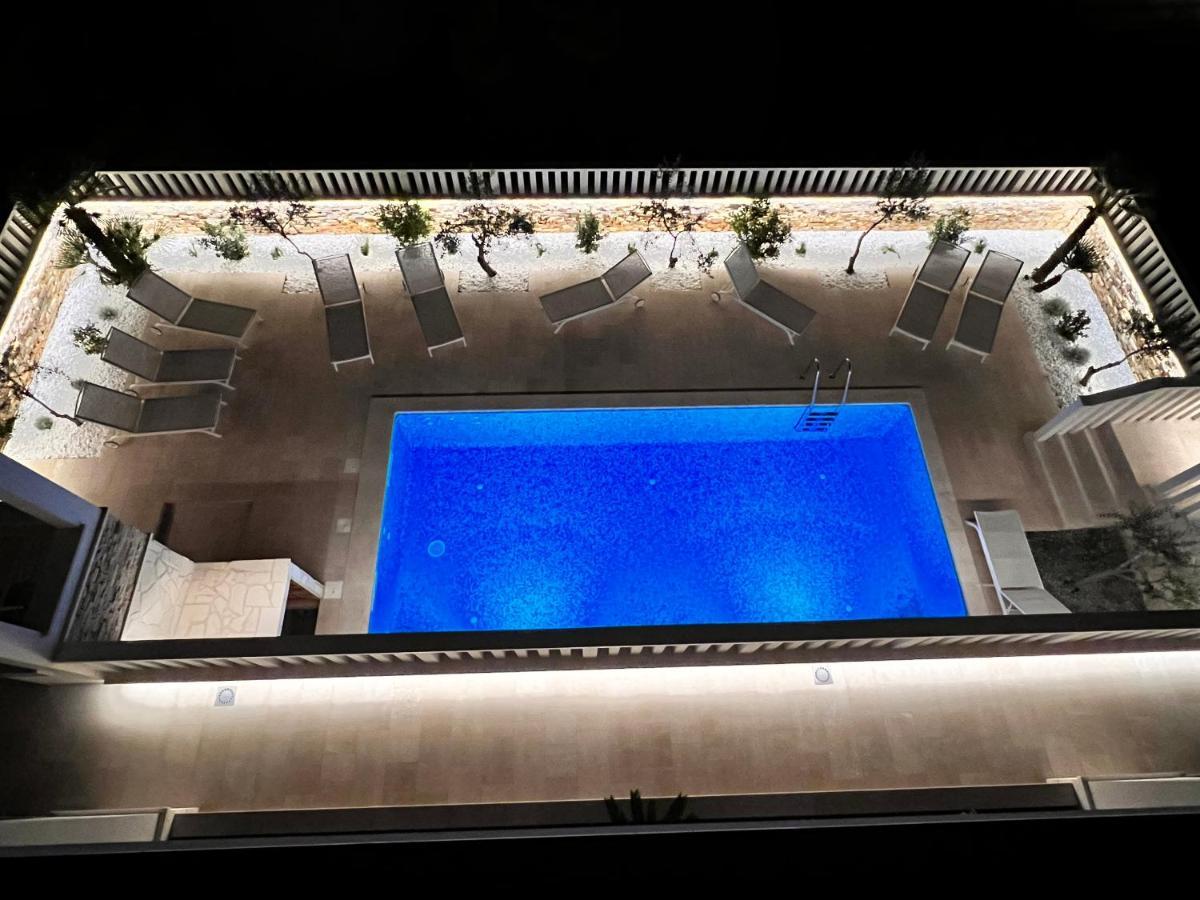 Luxury Beachfront Villa Carlisa Čiovo Extérieur photo