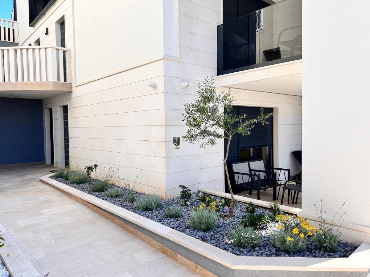 Luxury Beachfront Villa Carlisa Čiovo Extérieur photo