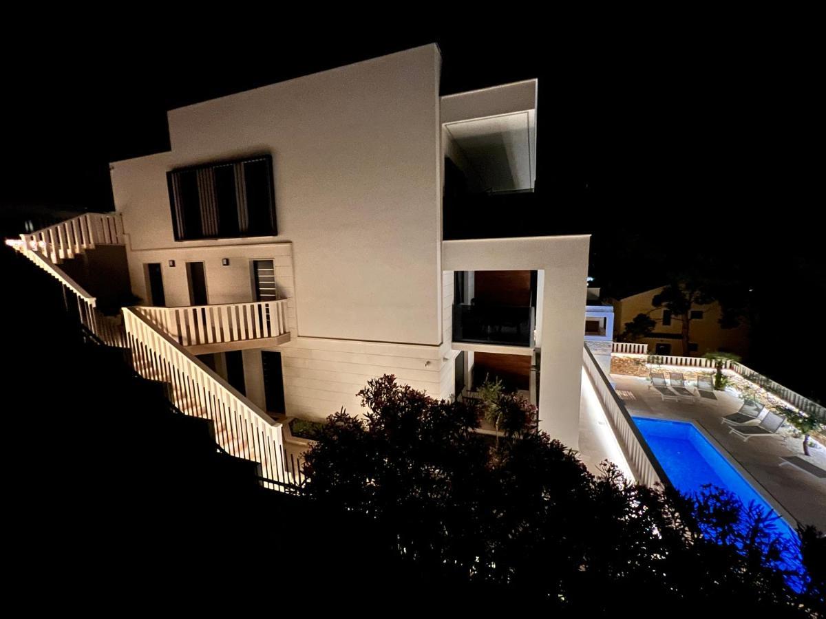 Luxury Beachfront Villa Carlisa Čiovo Extérieur photo